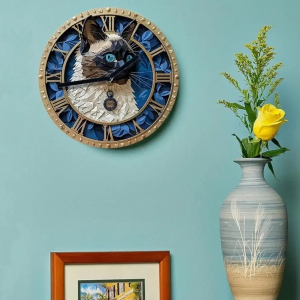 NIB! Gorgeous Detailed Blue Eyed Siamese Cat Clock!